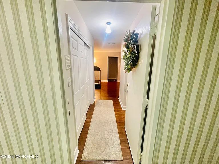 614 Sharon Garden Ct #614 — Photo 11