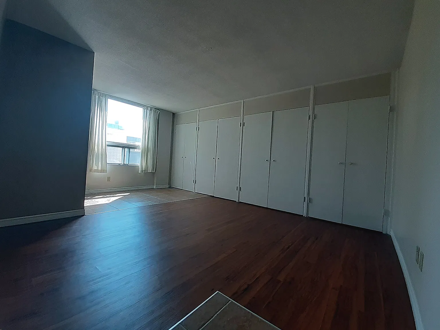 Boardwalk-Studio 304-330 14 Ave SW — Photo 1