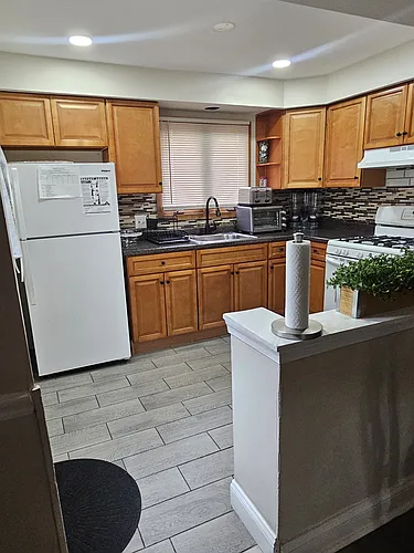 175 N Carol Blvd Photo 1