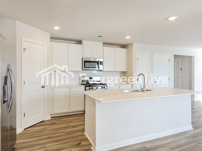 1352 Hugh Mack Ct — Photo 7