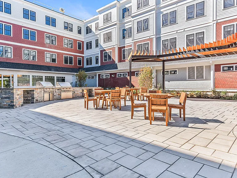 The Block at 22 Everett St — Photo 26