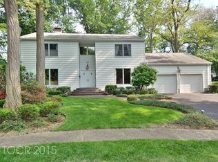488 Kendrick St, Paramus, NJ 07652