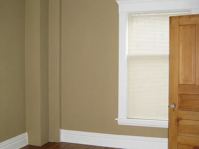 800 Crescent St NE — Photo 9