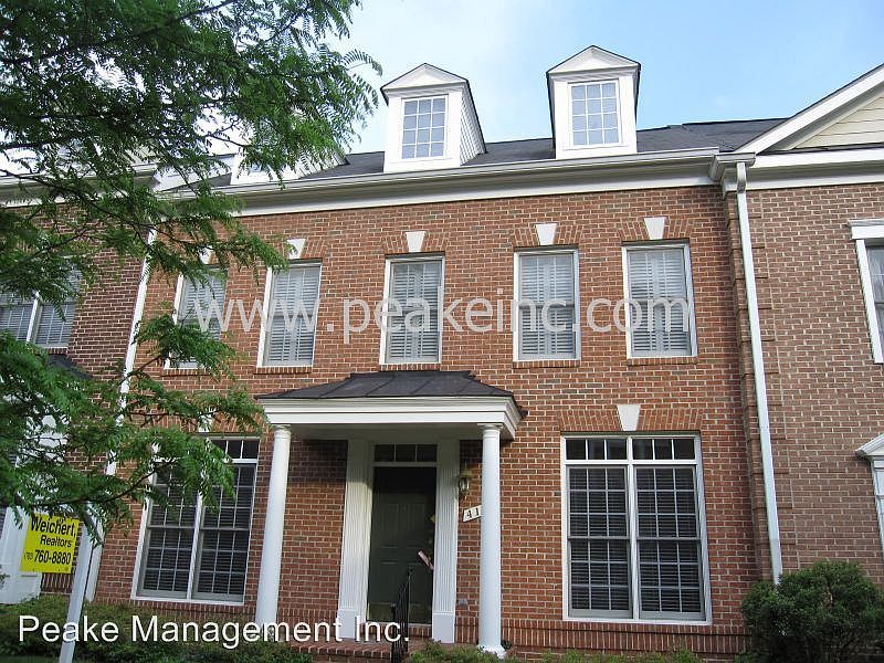 1st image of 415 Park Ave