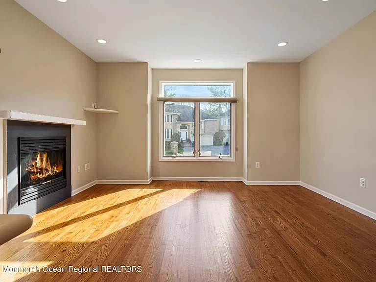 194 Pelican Ct — Photo 10