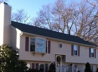 8 Bonin Dr, Haverhill, MA 01832