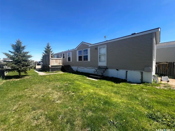 132 Prairie Sun Court, Swift Current, SK S9H 3X6