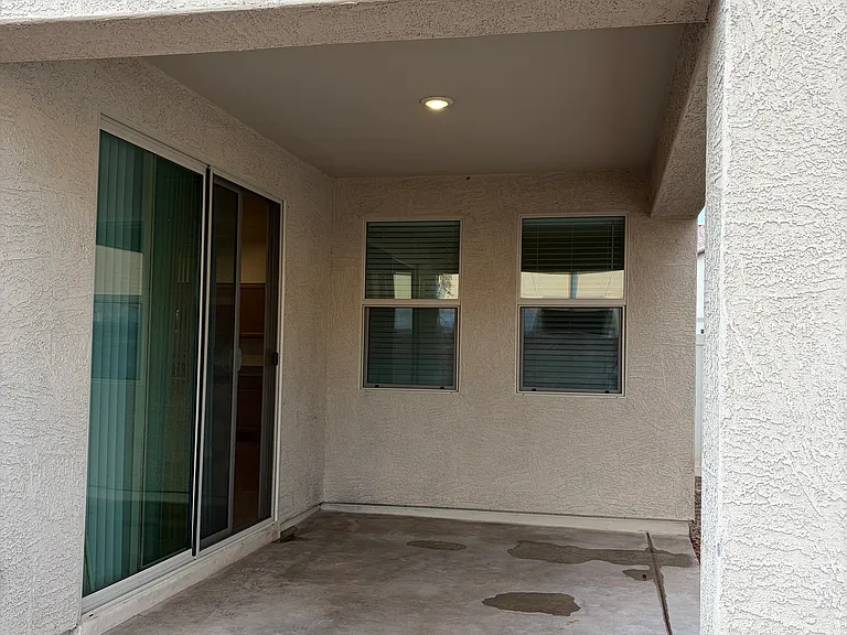 9011 W Jefferson St — Photo 22