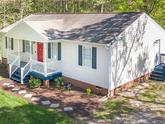 3rd image of 24007 Bryans Cir