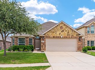 887 Woodrow Dr, Lewisville, TX 75067