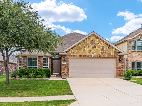 887 Woodrow Dr, Lewisville, TX 75067