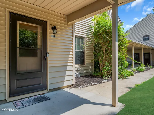 308 Owls Nest Court, Jackson, NJ 08527