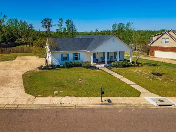 112 Taylor Cir, Taylor, MS 38673