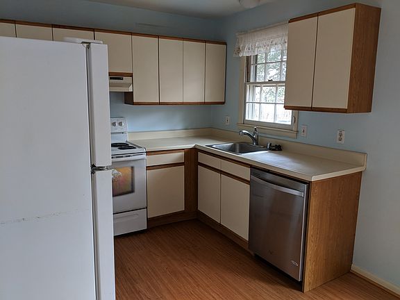 2nd image of 1209 Southview Dr