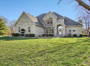 9 Sher Nan Dr, Maryville, IL 62062