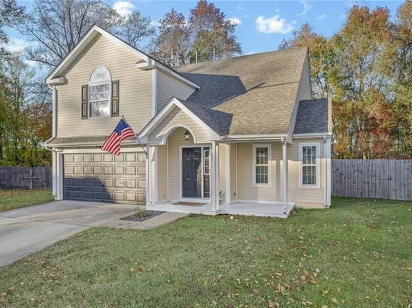 337 Stonehenge Dr, Suffolk, VA 23434