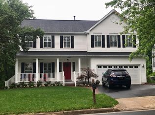 2924 Nicely Ct, Dumfries, VA 22026