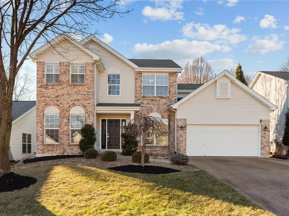3263 Bridgeport Place Dr, Bridgeton, MO 63044