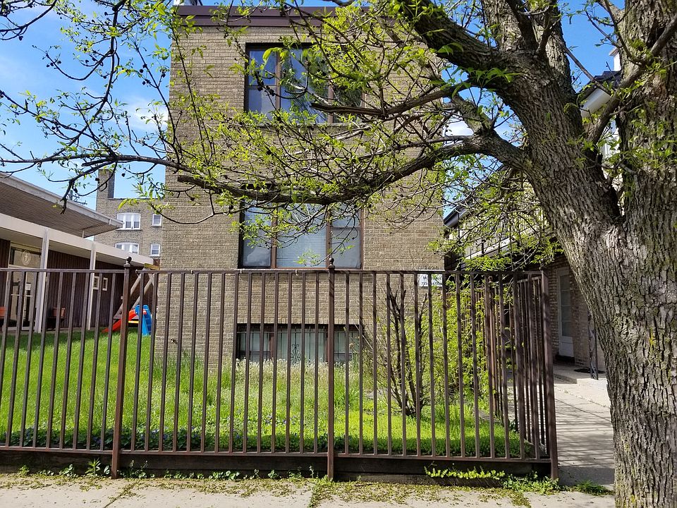 1st image of 2620 W Foster Ave APT 2N