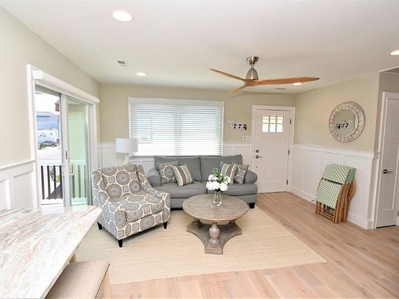 5th image of 708 West Ave Unit B-f