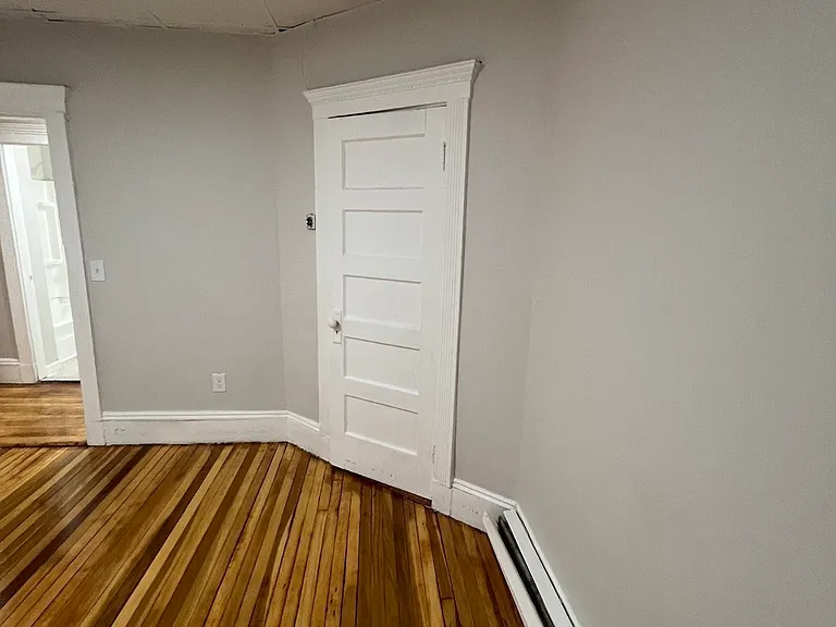 526 Western Ave #13 — Photo 7