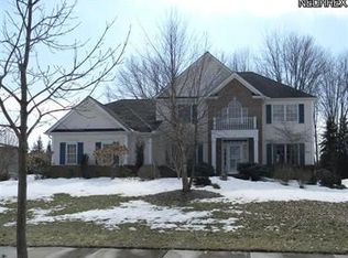 885 Rock Creek Dr, Aurora, OH 44202
