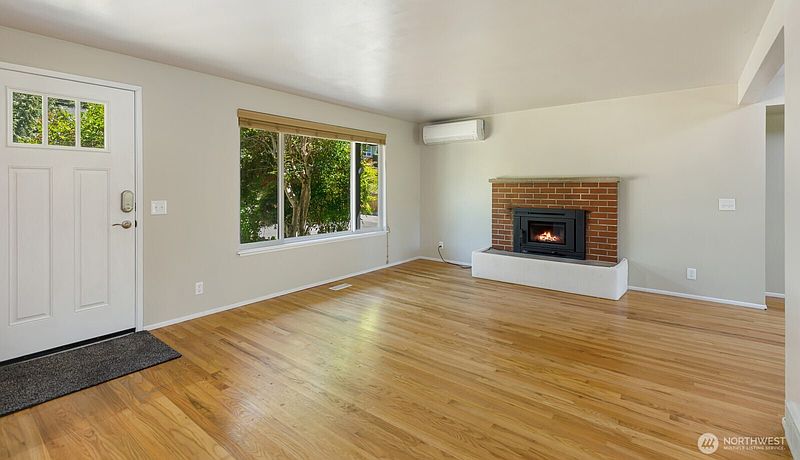 4th image of 30633 4th Avenue S
