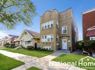 5310 W Barry Ave #G, Chicago, IL