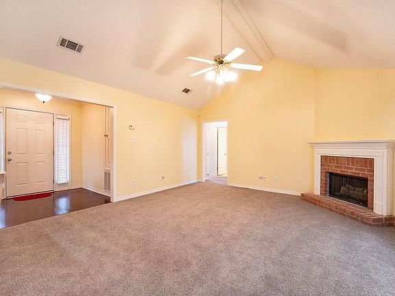 3rd image of 10789 Southern Oaks Ct