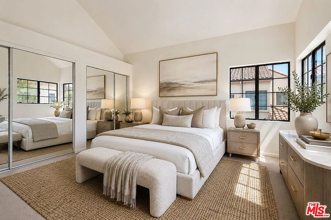 2 bed, 2.0 bath, 1089 sqft, $3,200 — Photo 3