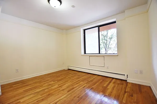 Rented by Bold New York | media 40