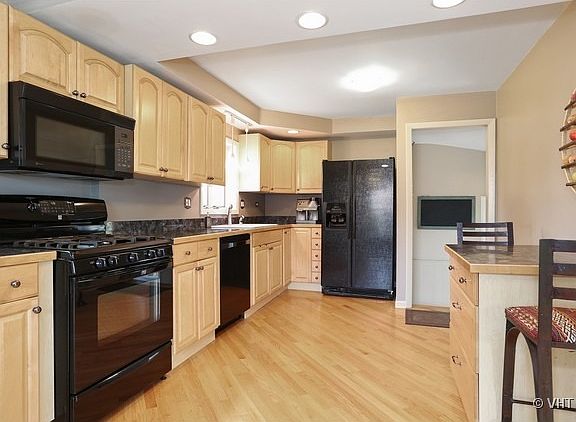4th image of 2301 Kensington Ave