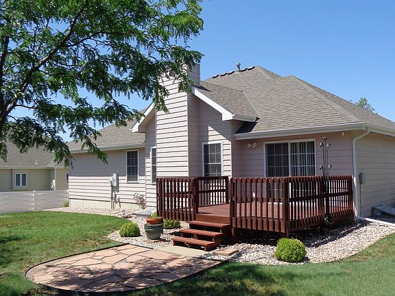 4th image of 2904 Columbine Dr