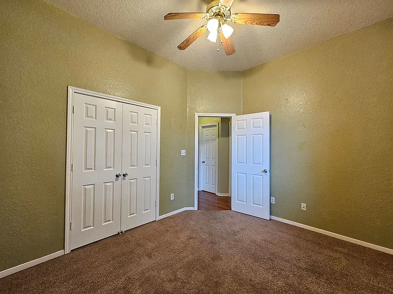 4107 Barrington Trl — Photo 14