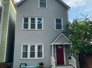 1842 W School St #1, Chicago, IL 60657