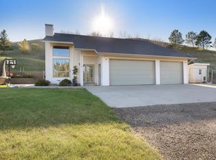 4912 50th Ave SE, Minot, ND 58701