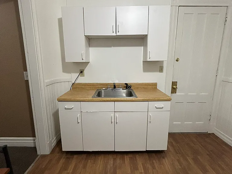 7 Glen Ave #1 — Photo 8
