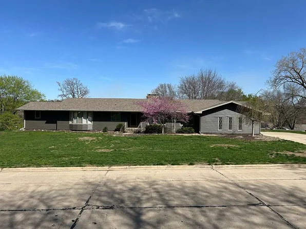 4412 Manor Cir, Sioux City, IA 51104