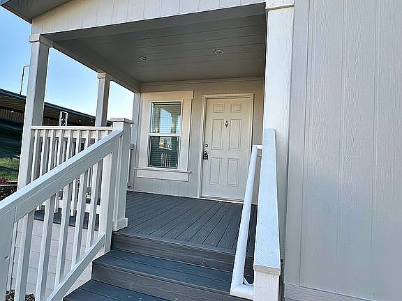5th image of 605 Pringle Ave #7