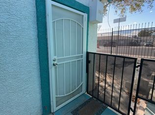 536 S 11th St #1, Las Vegas, NV 89101
