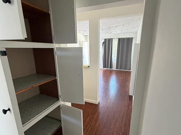 11300 Youngworth St #5 — Photo 6