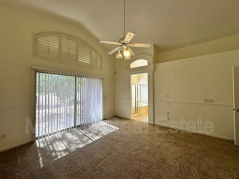 1667 S Sycamore Pl — Photo 12