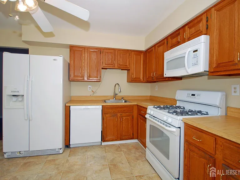21 Rosewood Ct — Photo 13