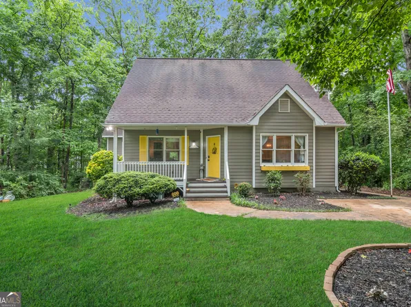 34 Sassafras Grv, Dawsonville, GA 30534