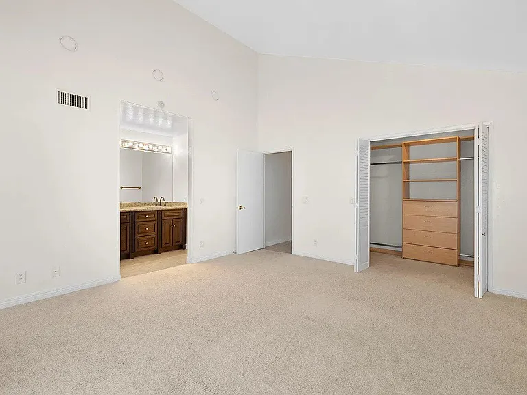 3 Almond Tree Ln — Photo 11