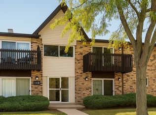 14B Kingery Quarter APT 207, Willowbrook, IL 60527