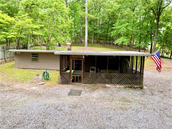 12 Swallow Dr SE, White, GA 30184