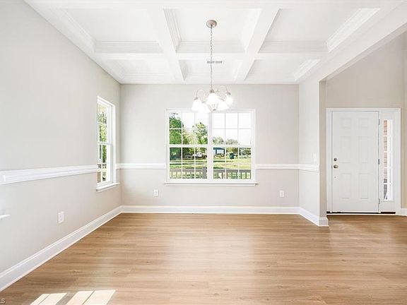 3rd image of 5226 Salem Woods Dr