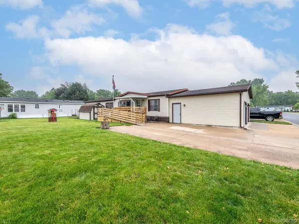 285 Heather, Temperance, MI 48182