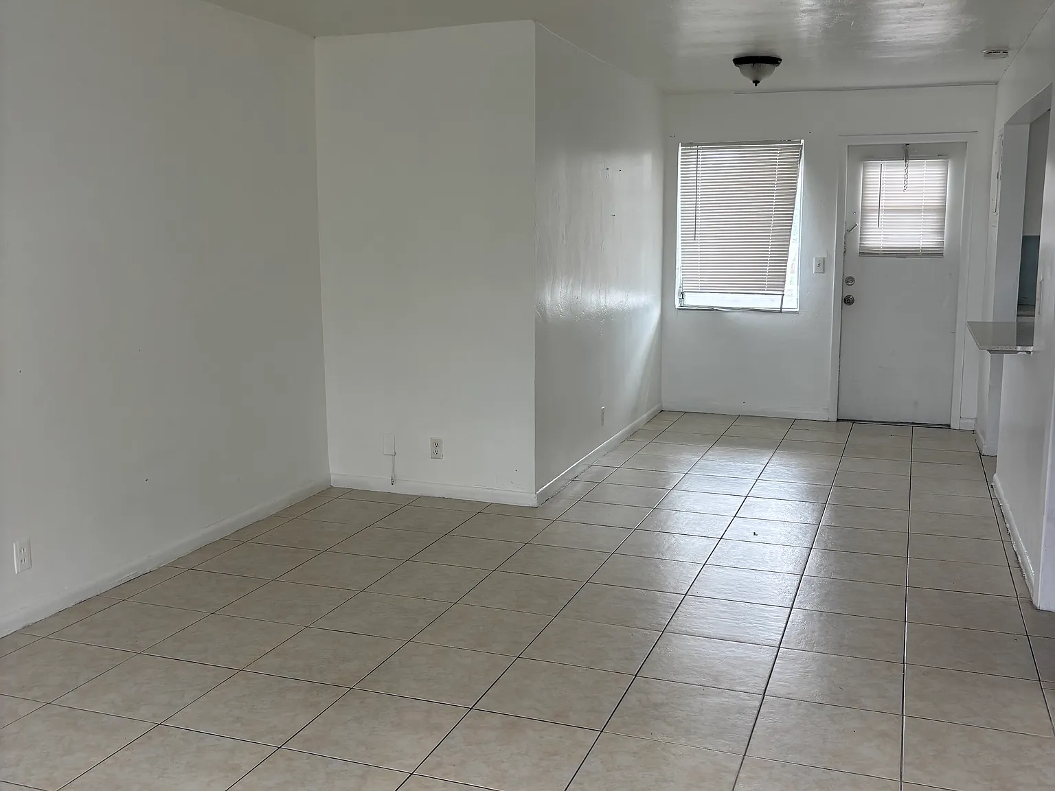 1 bed, 750 sqft, $1,650 — Photo 2